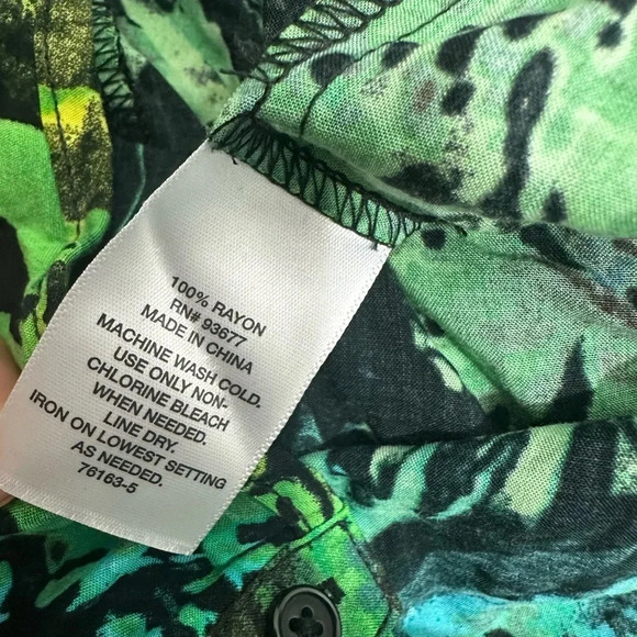 A.N.A. Jungle Amazon Green Romper Half Button Sz M Side Pockets - Picture 6 of 6